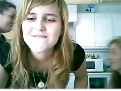 Webcam Spanish 20yo girl sister mum showing tits
