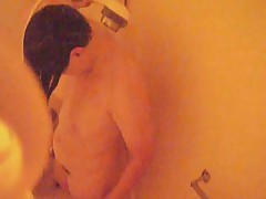Shower voyeur gluren onder de douche