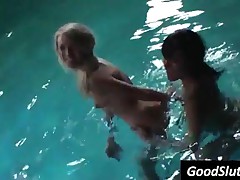 Seductive Party Chicks Lick Muffs In The Pool