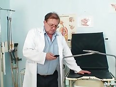 Helena - Mature Helena Gets Gyno Doctor Fingers Into Her Pussy During Dirty Gyno Exam With Speculum