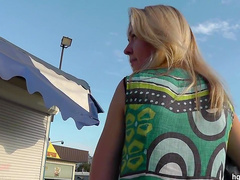 amateur blonde shows off her ass on the hidden cam