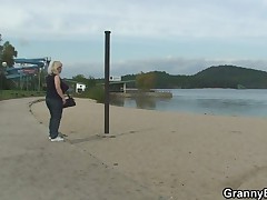Blonde granny gets fucked outdoor by a stranger